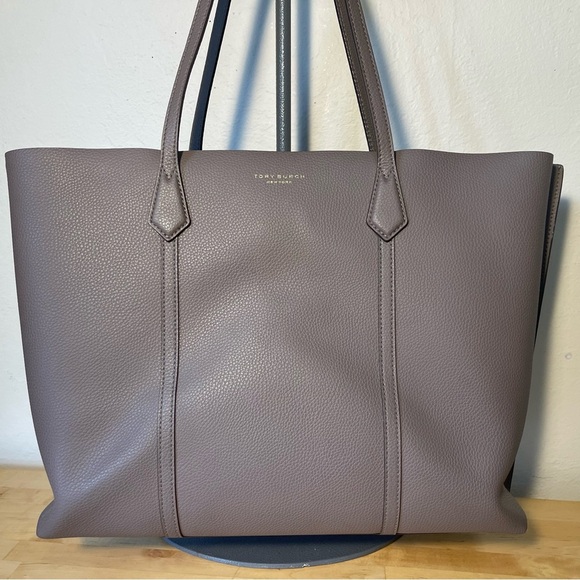 Tory Burch PERRY TRIPLE-COMPARTMENT TOTE - Picture 2 of 16